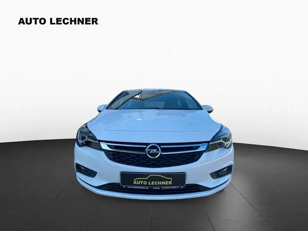 Gebraucht Opel Astra 105 PS (77 kW) 2017 Weiß Limousine