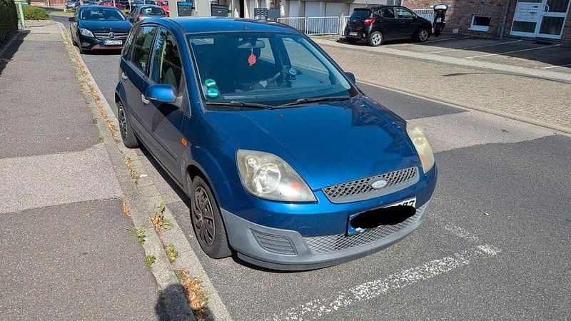 Blau Gebraucht 2006 Ford Fiesta Kleinwagen | 1.000 € (Guter Preis) - Bild 1/3