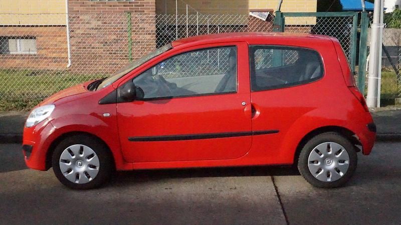 Rot Gebraucht 2008 Renault Twingo Authentique Kleinwagen | 2.750 € (Fairer Preis) - Bild 1/4