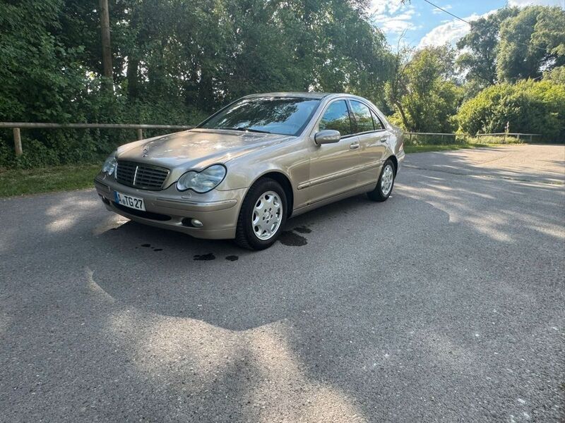 Beige Gebraucht 2000 Mercedes C220 Limousine | 5.666 € (Teuer) - Bild 1/4