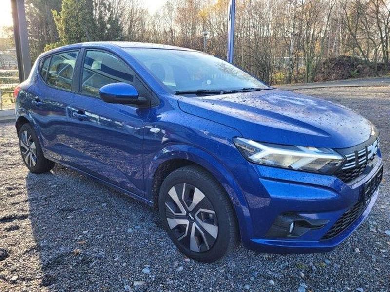 Ironblau metallic Gebraucht 2024 Dacia Sandero Expression Kleinwagen | 16.990 € (Fairer Preis) - Bild 1/4