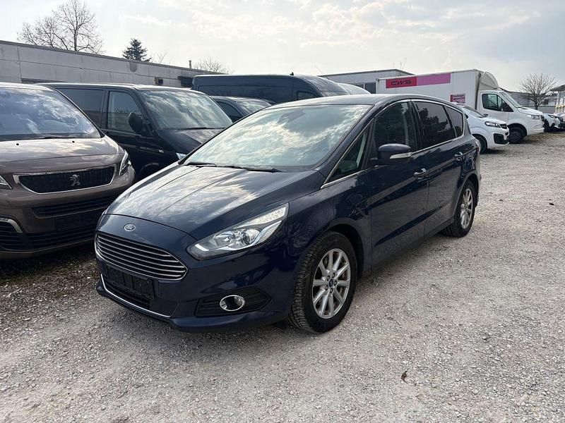 Gebraucht Ford S-MAX Titanium 150 PS (110 kW) 2018 Blau Van / Kleinbus
