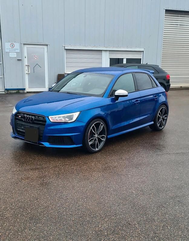 Blau Gebraucht 2015 Audi S1 Kleinwagen | 22.800 € (Fairer Preis) - Bild 1/4