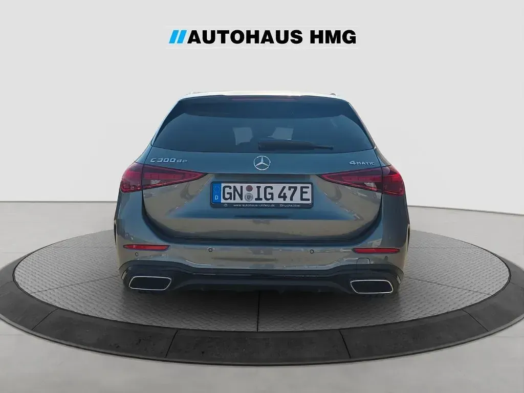 Gebraucht Mercedes C300e AMG line 313 PS (230 kW) 2025 Grau Limousine