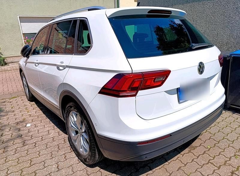 Gebraucht VW Tiguan IQ Drive 150 PS (110 kW) 2020 Weiß SUV