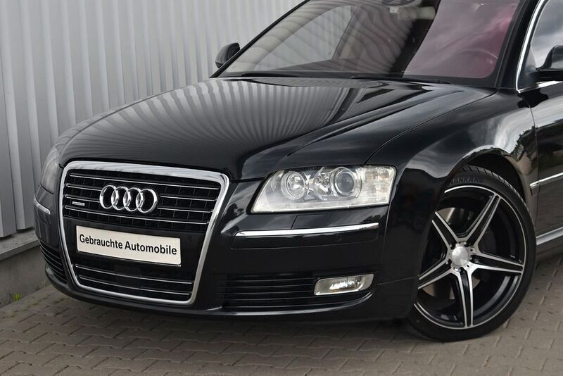 Schwarz Gebraucht 2007 Audi A8 Exclusive Limousine | 13.991 € (Etwas zu teuer) - Bild 1/4