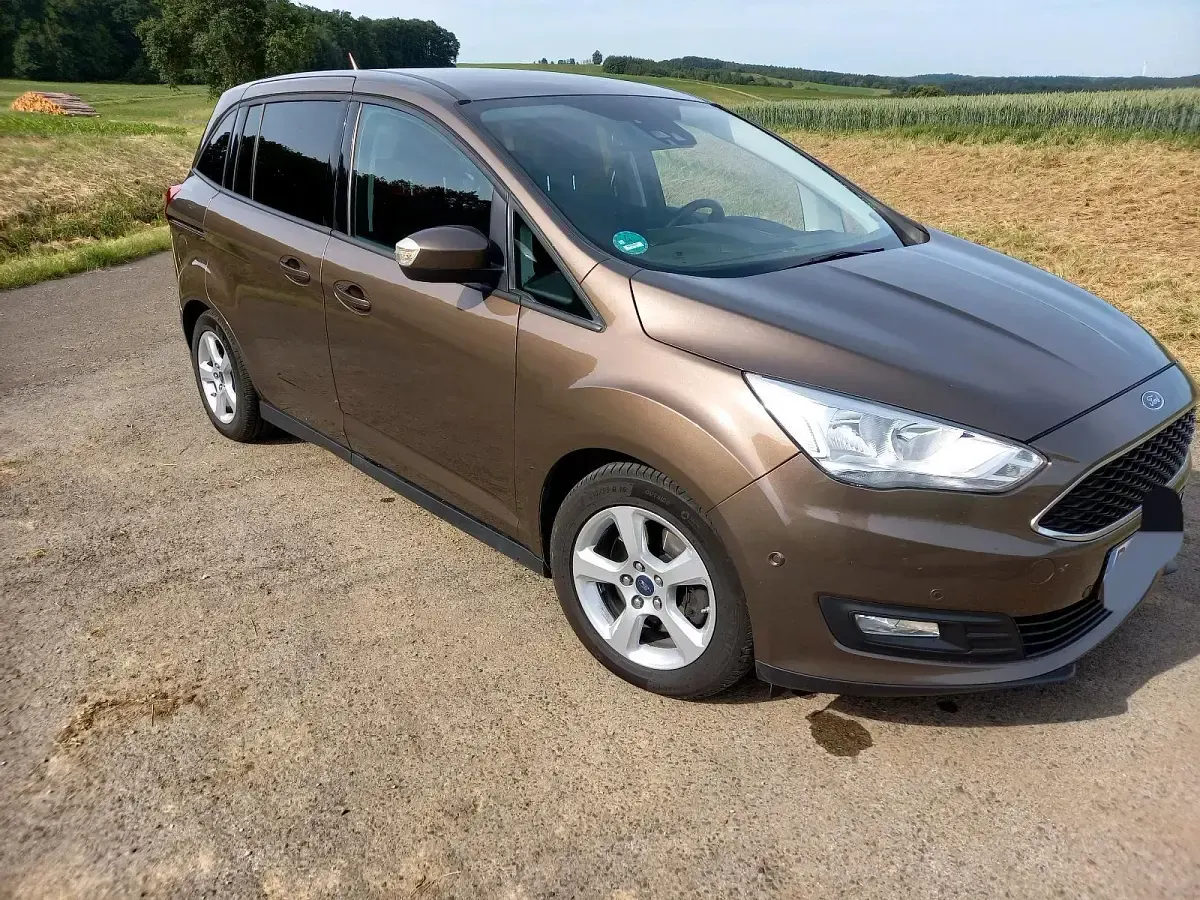 Gebraucht Ford Grand C-Max 150 PS (110 kW) 2018 Braun Van / Kleinbus