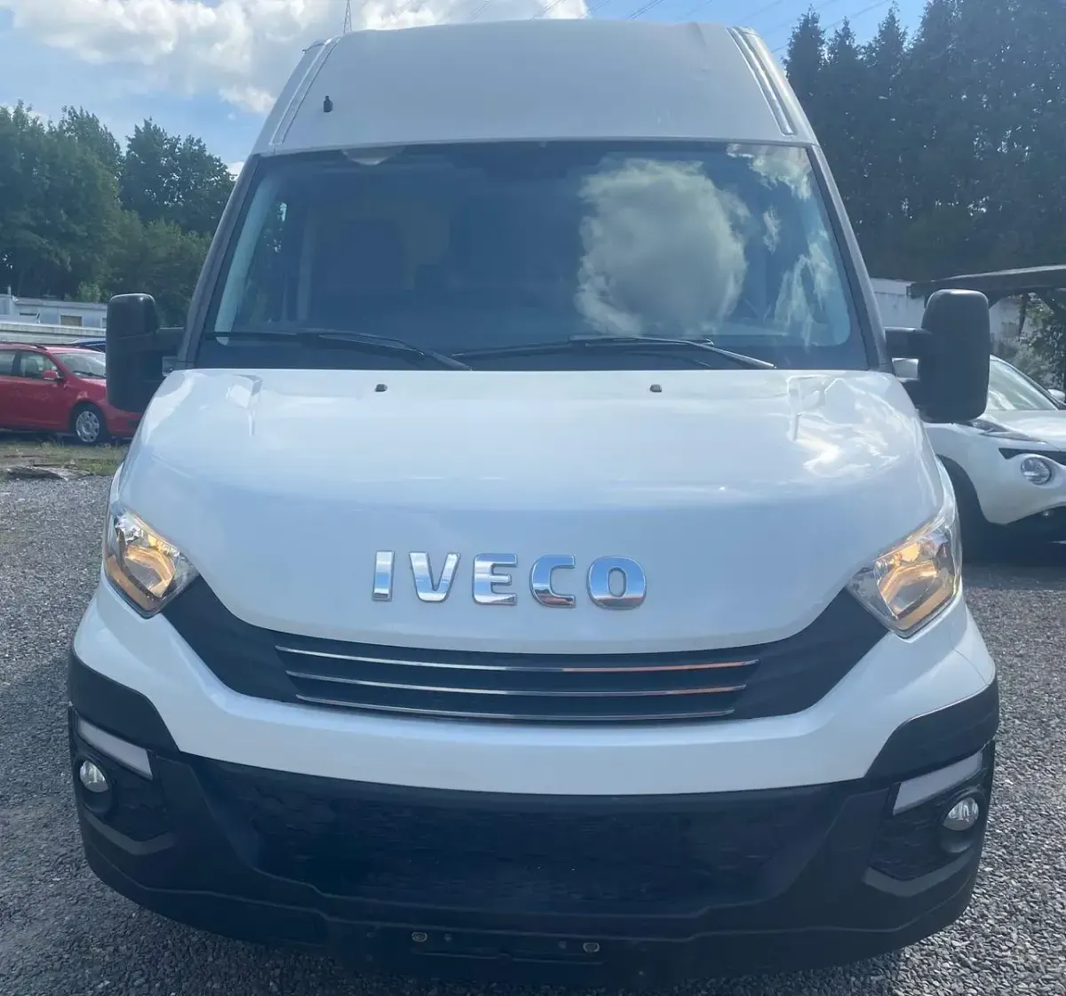 Gebraucht Iveco Daily 205 PS (150 kW) 2018 Weiß Van / Kleinbus