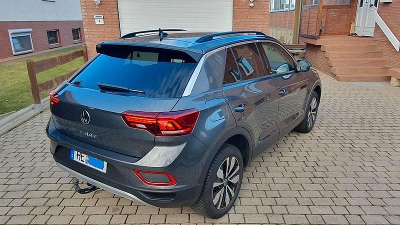 Gebraucht VW T-Roc Move 150 PS (110 kW) 2024 Grau SUV