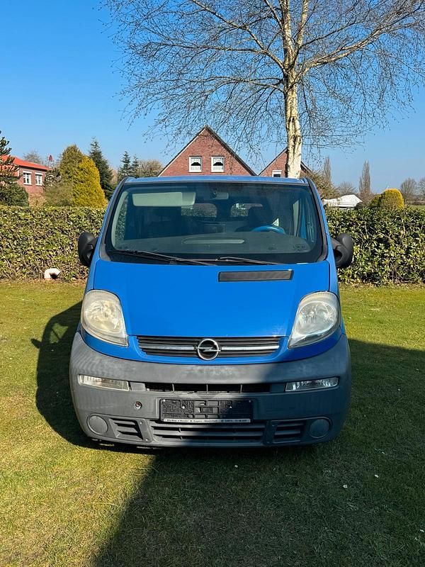Gebraucht Opel Vivaro 135 PS (99 kW) 2006 Blau Van / Kleinbus