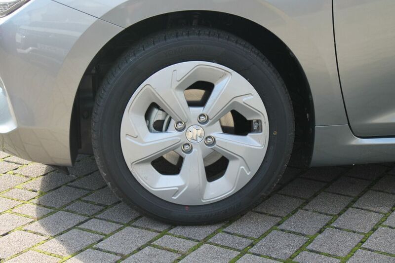 Gebraucht Suzuki Swift Comfort 83 PS (61 kW) 2024 Silber Kleinwagen