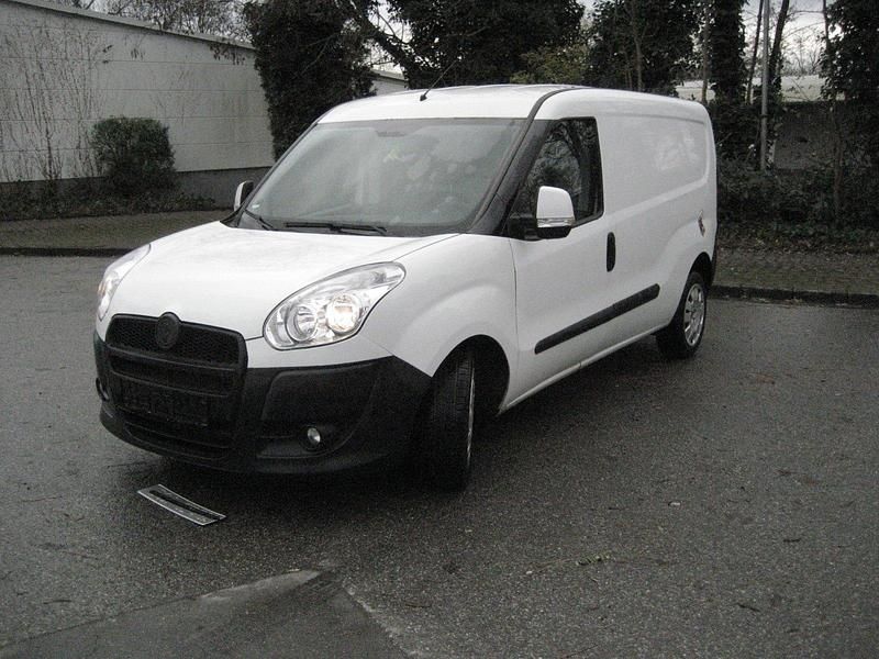Gebraucht Fiat Doblò 101 PS (74 kW) 2013 Weiß Van / Kleinbus