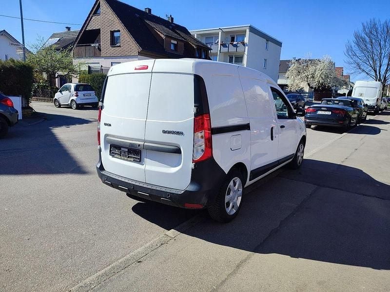 Gebraucht Dacia Dokker Ambiance 90 PS (66 kW) 2017 Gletscherweiss Van / Kleinbus