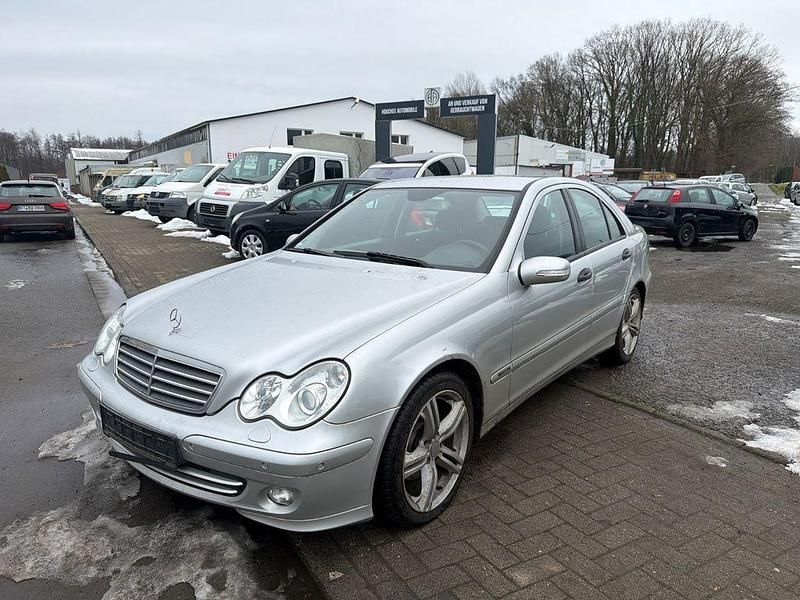 Gebraucht Mercedes C180 143 PS (105 kW) 2005 Silber Limousine