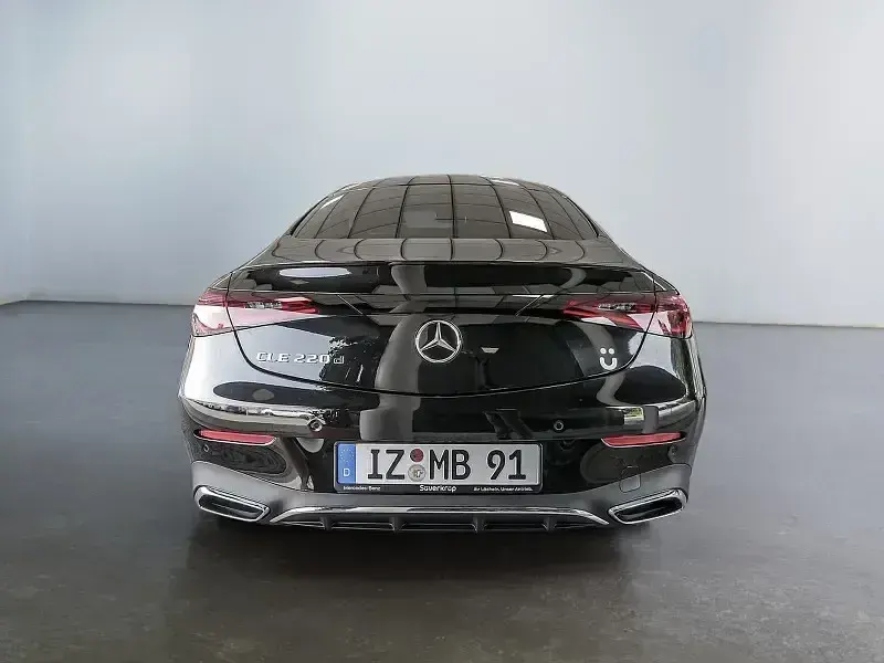 Gebraucht Mercedes CLE220 AMG 197 PS (144 kW) 2025 Schwarz Coupé