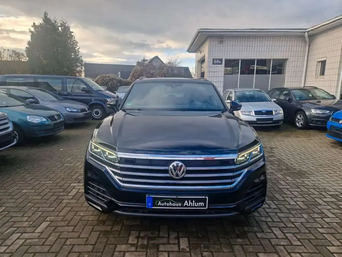 Second-hand VW Touareg 286 CP (210 kW) 2019 Negru SUV