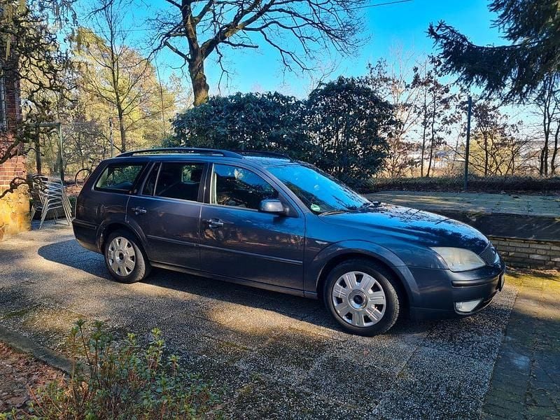 Gebraucht Ford Mondeo Ghia 145 PS (106 kW) 2003 Grau Kombi