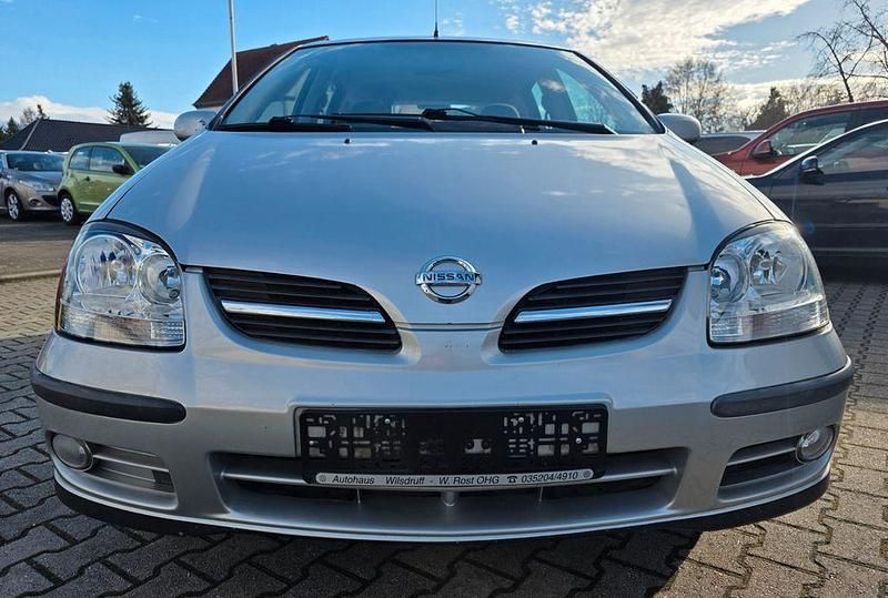 Gebraucht Nissan Almera Acenta+ 116 PS (85 kW) 2005 Silber Limousine