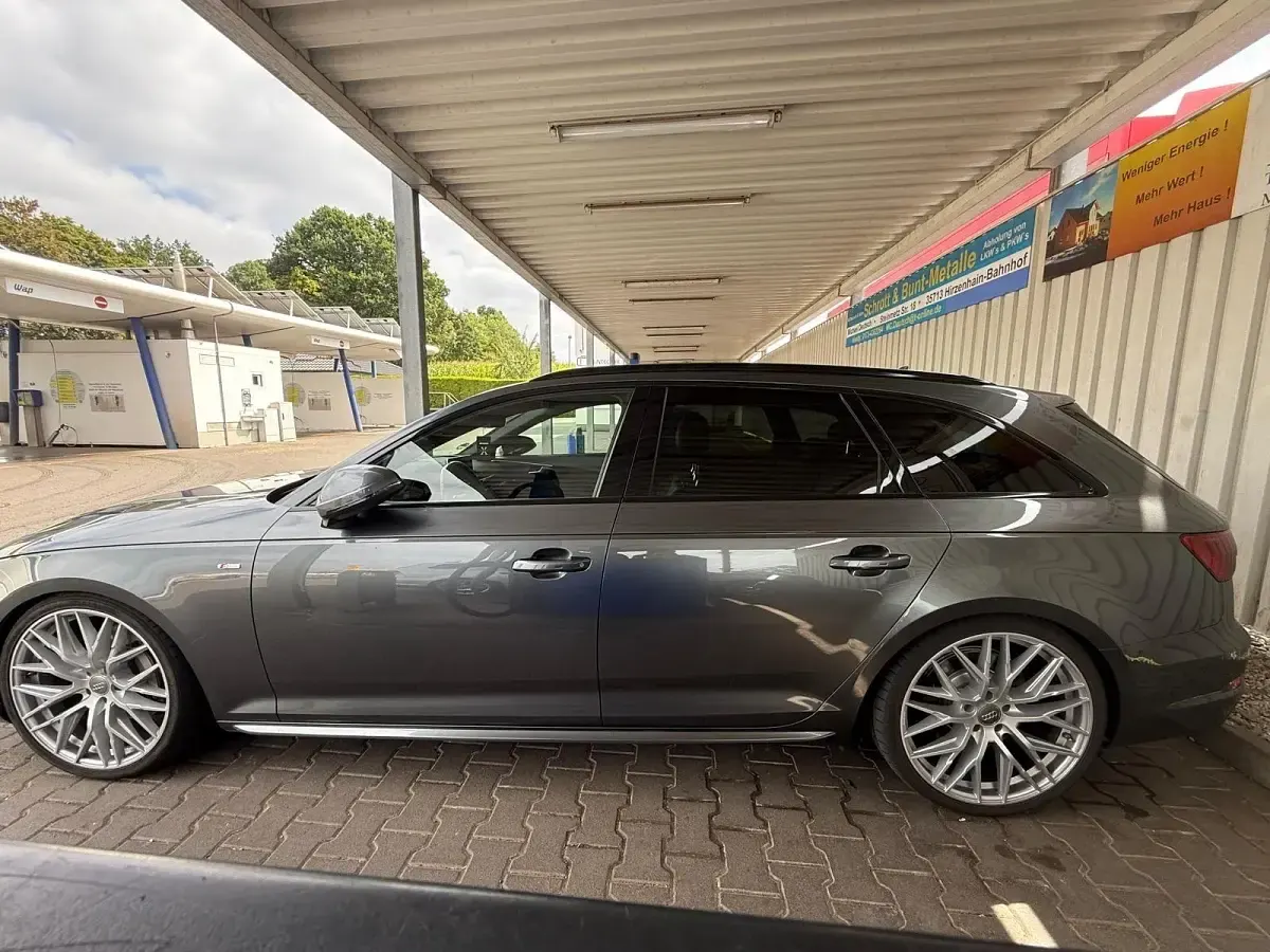 Second-hand Audi A4 Ambiente 272 CP (200 kW) 2017 Verde Break