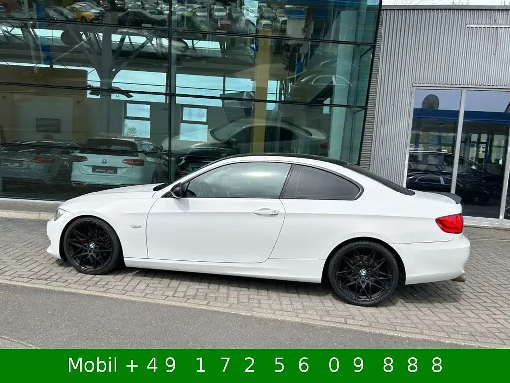 Gebraucht BMW 320 Sport Line 184 PS (135 kW) 2012 Weiß Coupé