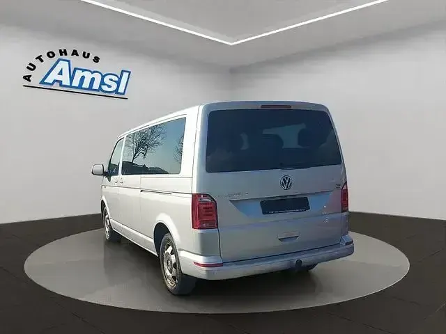 Gebraucht VW Caravelle Comfortline 204 PS (150 kW) 2016 Silber Van