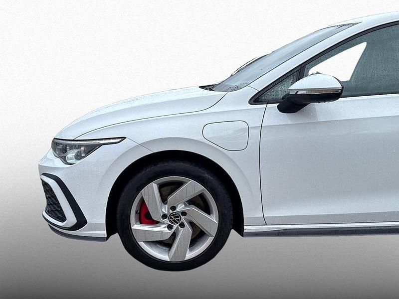 Gebraucht VW Golf VIII GTE 245 PS (180 kW) 2021 Pure white Limousine
