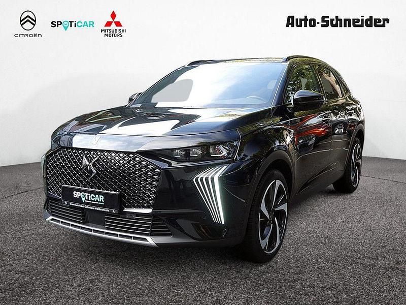 Schwarz (metallic) Gebraucht 2024 DS Automobiles DS7 Crossback Opera SUV | 29.945 € (Fairer Preis) - Bild 1/4