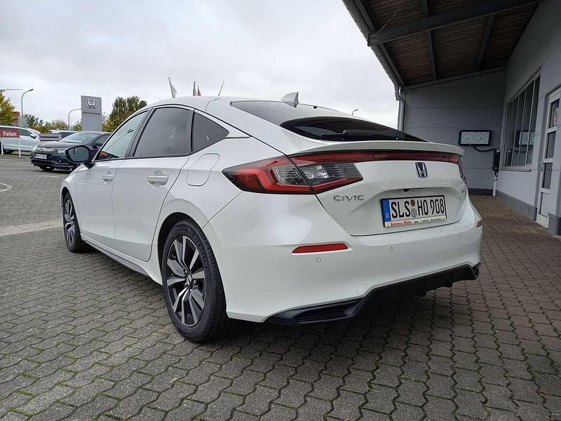 Gebraucht Honda Civic Elegance 184 PS (135 kW) 2025 Platinum white p Limousine