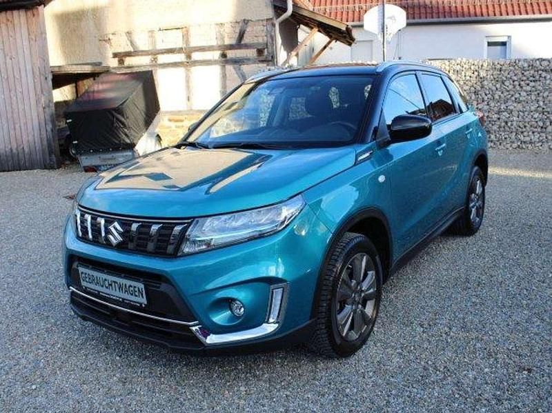 Gebraucht Suzuki Vitara Comfort 116 PS (85 kW) 2022 Atlantis turquoise/cosmic blac SUV