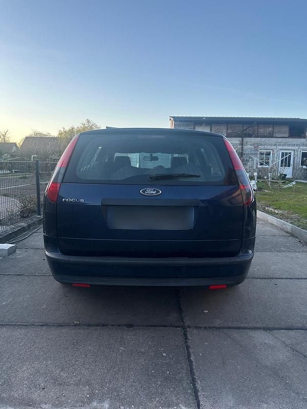 Second-hand Ford Focus 70 CP (51 kW) 2005 Albastru Break