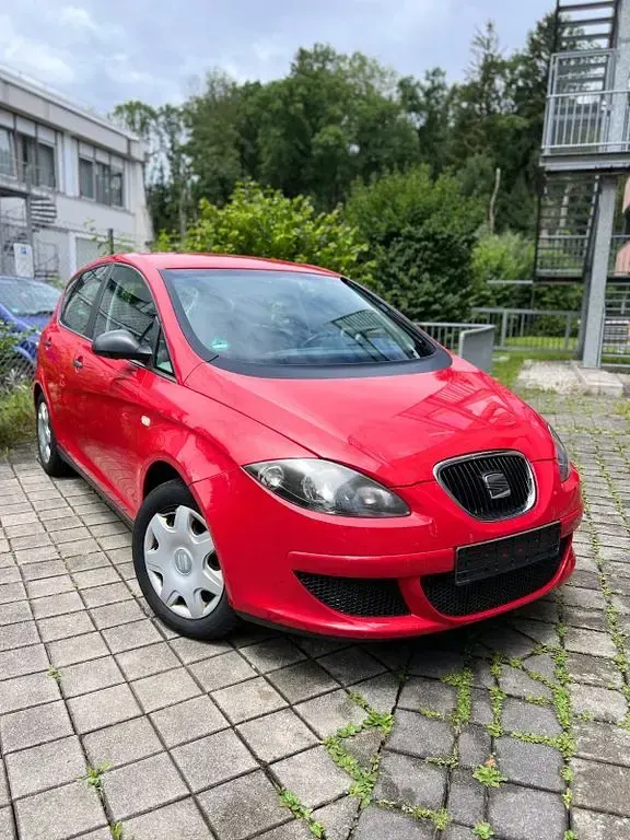 Gebraucht Seat Altea Comfort 102 PS (75 kW) 2007 Rojo emocion Limousine