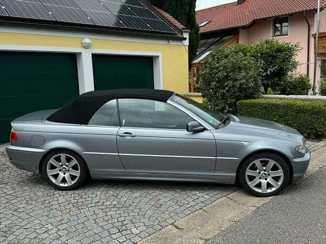 Gebraucht BMW 320 Cabriolet 170 PS (125 kW) 2006 Grau Cabrio