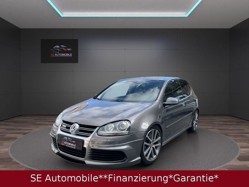 Grau Gebraucht 2008 VW Golf V R Limousine | 20.900 € - Bild 1/4