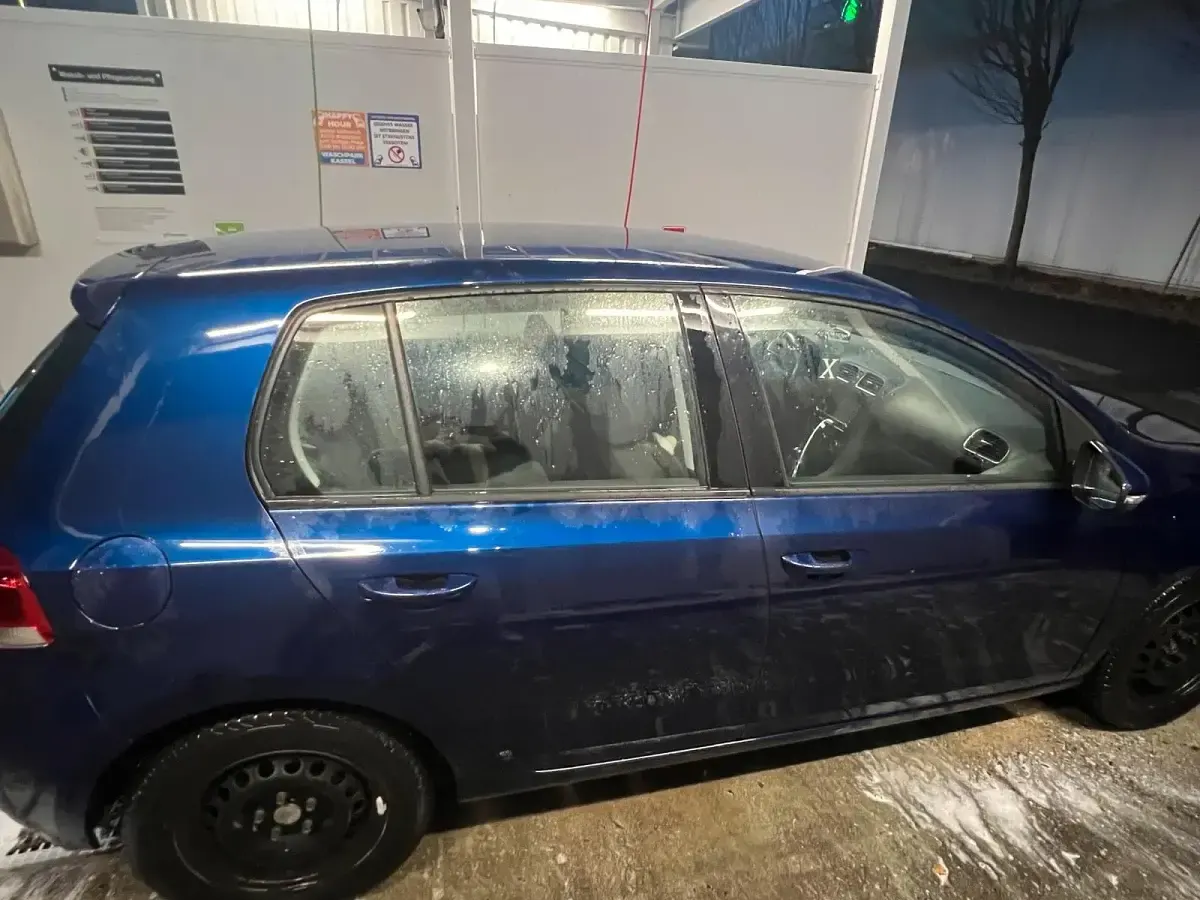 Usata VW Golf VI 122 CV (89 kW) 2009 Andere farben Utilitaria
