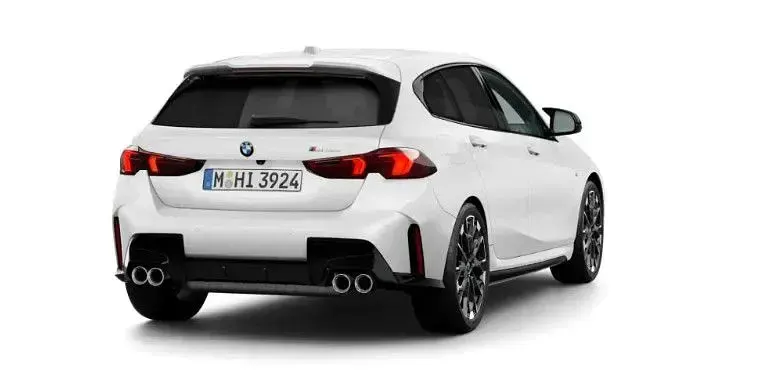 Gebraucht BMW M135 Performance 300 PS (220 kW) 2026 Weiß Kleinwagen