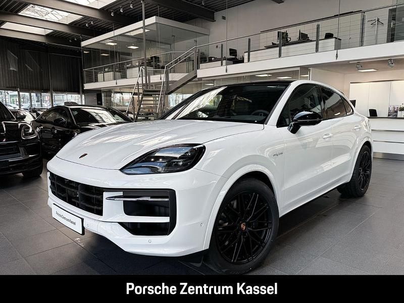Weiß Gebraucht 2025 Porsche Cayenne E-Hybrid Coupe Coupé | 125.900 € (Teuer) - Bild 1/4