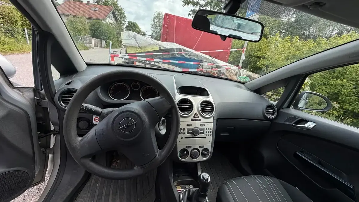 Gebraucht Opel Corsa 80 PS (58 kW) 2008 Grau Kleinwagen