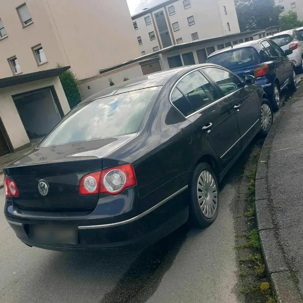 Gebraucht VW Passat 116 PS (85 kW) 2007 Grau Limousine