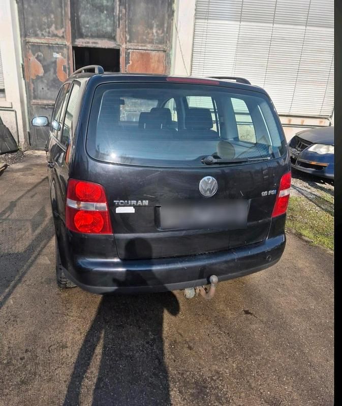 Gebraucht VW Touran 116 PS (85 kW) 2003 Schwarz Van / Kleinbus
