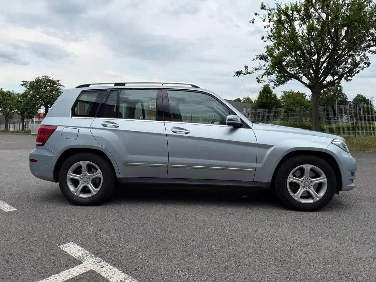 Gebraucht Mercedes GLK200 143 PS (105 kW) 2014 Silber SUV