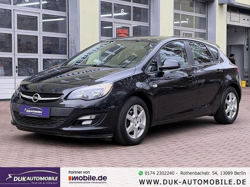 Gebraucht Opel Astra Selection 116 PS (85 kW) 2015 Karbonschw graphitschw midnigh Limousine
