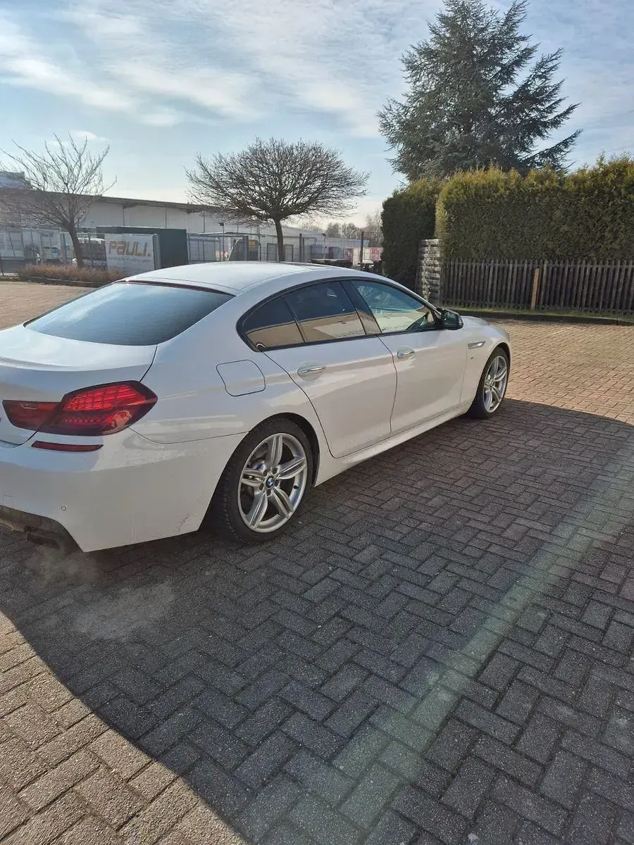 Gebraucht BMW 650 449 PS (330 kW) 2015 Weiß Coupé