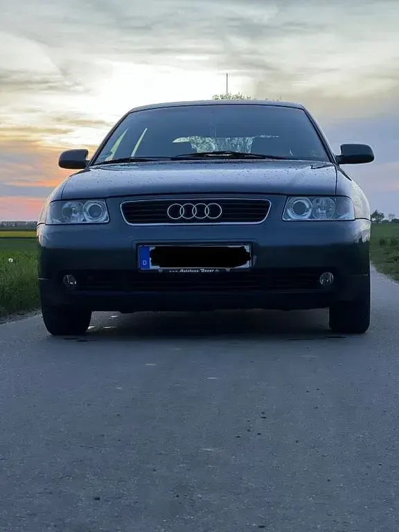 Occasion Audi A3 Ambiente 102 ch (75 kW) 2002 Gris Citadine
