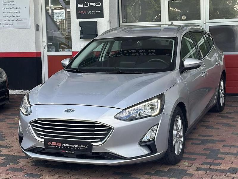 Gebraucht Ford Focus Cool & Connect 120 PS (88 kW) 2020 Silber Limousine