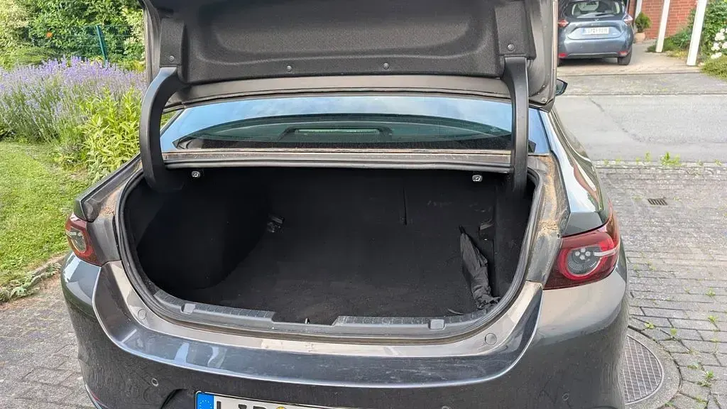 Gebraucht Mazda 3 Selection 186 PS (136 kW) 2020 Grau Limousine