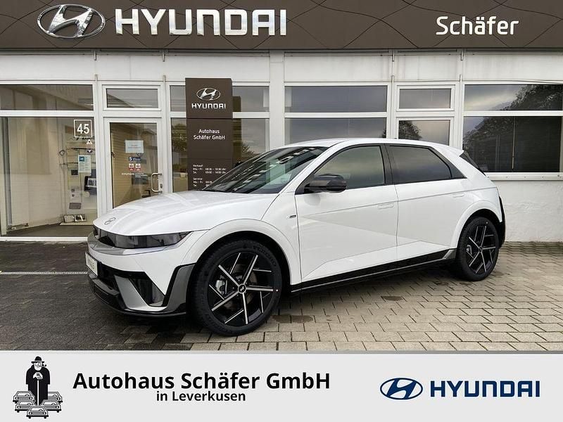 Weiss Gebraucht 2025 Hyundai Ioniq 6 N Line Limousine | 49.398 € (Guter Preis) - Bild 1/4