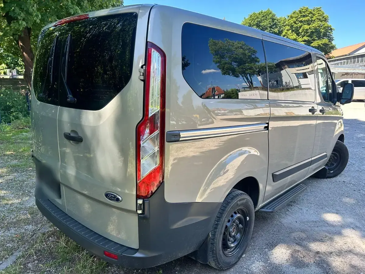Gebraucht Ford Transit Custom 125 PS (91 kW) 2015 Braun Van