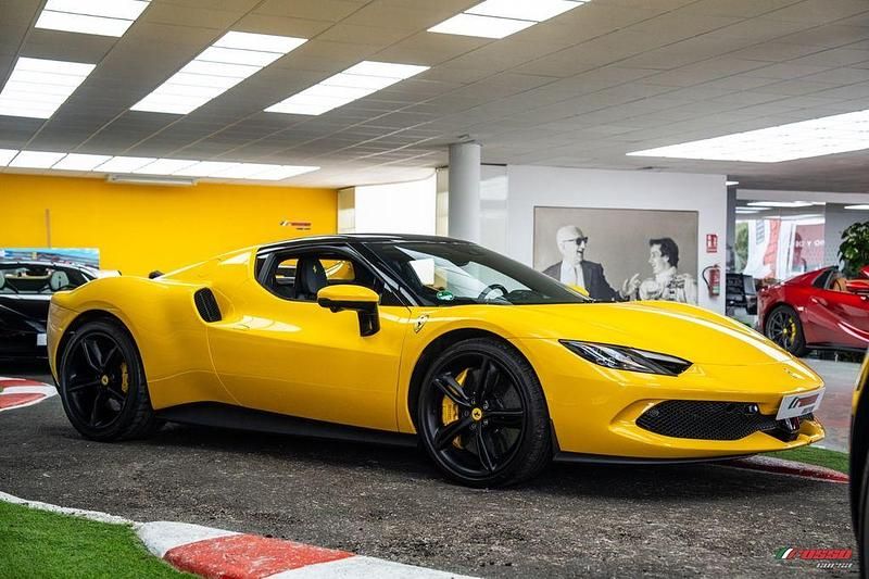Gebraucht Ferrari 296 829 PS (609 kW) 2024 Gelb