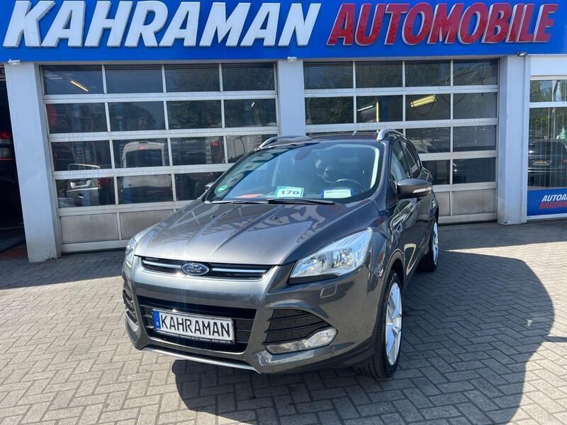 Grau Gebraucht 2015 Ford Kuga Titanium SUV | 10.300 € (Fairer Preis) - Bild 1/4