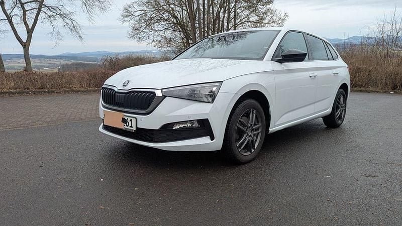Gebraucht Skoda Scala Style 116 PS (85 kW) 2020 Weiß Kleinwagen